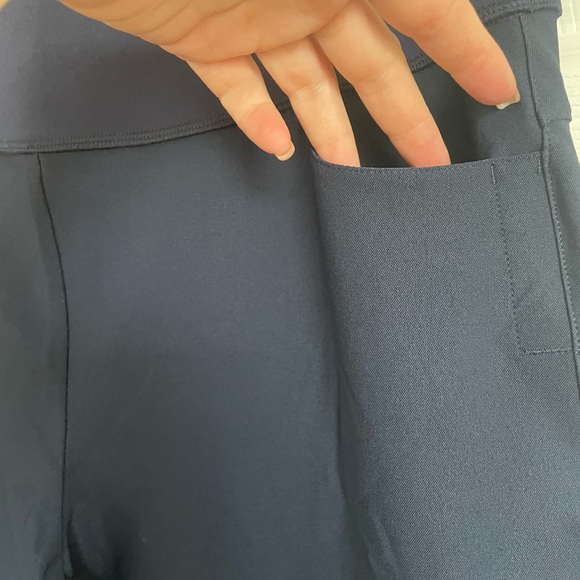 Women’s golf pants. Puma. Size large. Navy - Picture 2 of 4
